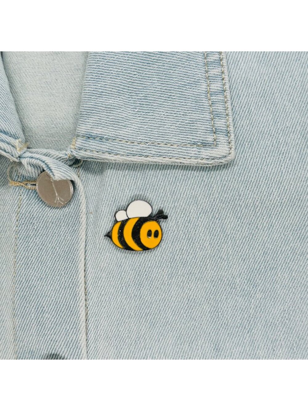✨Emanel Pin Bee Broch Pin Cute Fat Bee Queen Buzzin Bees Shape Insect Kind New✨